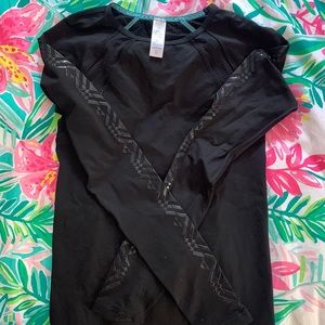 Ivivva girls top
